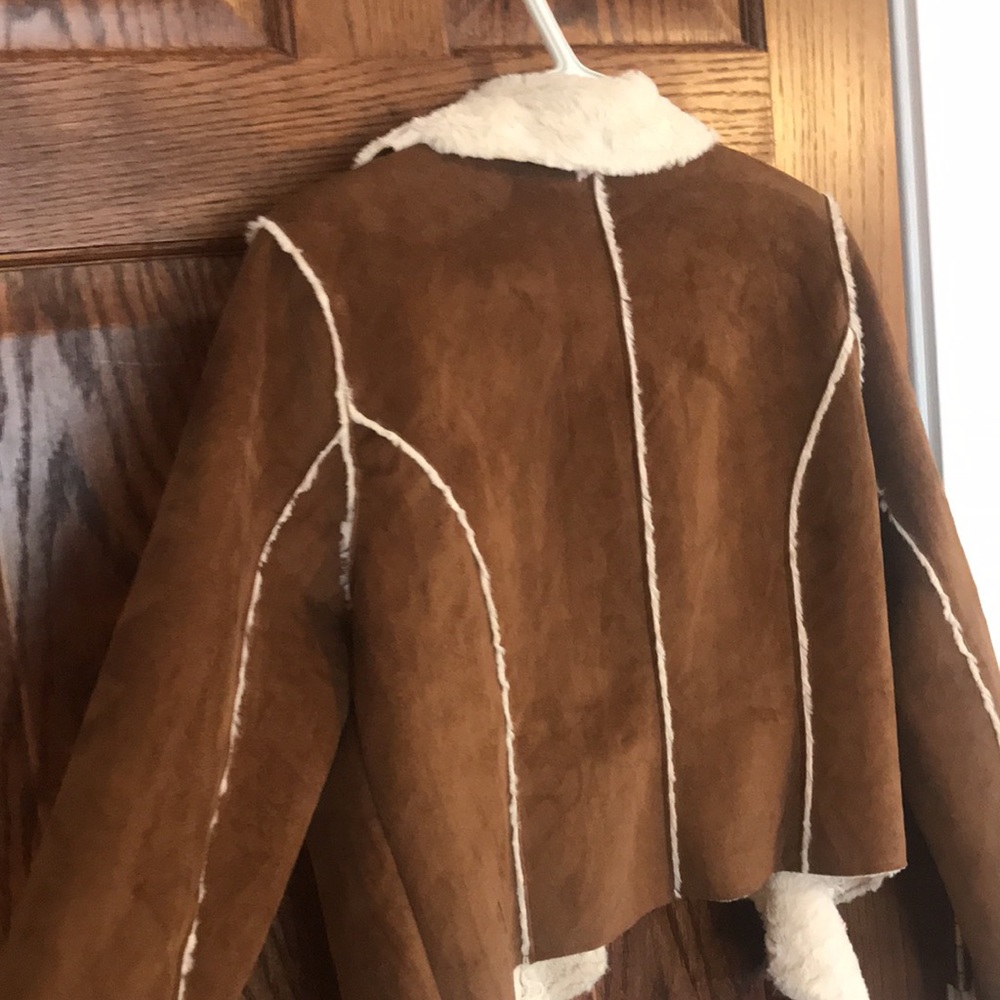Faux Shearling crop jacket - Picture 3 of 6